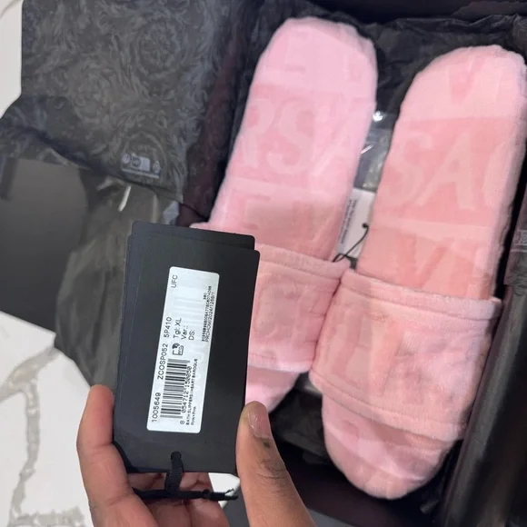 Versace Soft Pink Slippers - Picture 3 of 9